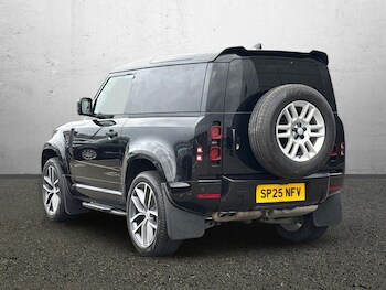 Used Land Rover Defender 2025 for sale - 77864716: Photo
