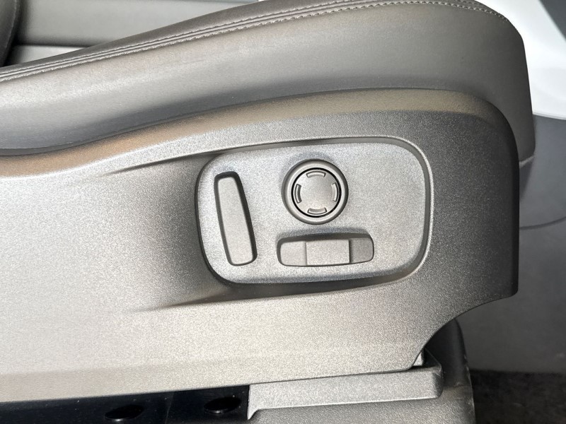 Used Land Rover Defender 2025 for sale - 77732708: Photo 23