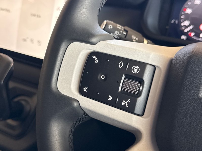 Used Land Rover Defender 2025 for sale - 77732708: Photo 27