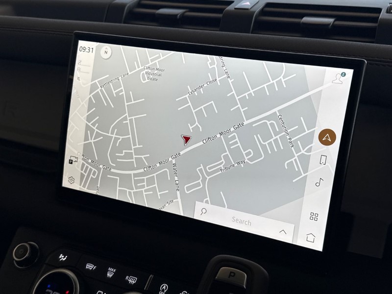 Used Land Rover Defender 2025 for sale - 77732708: Photo 29