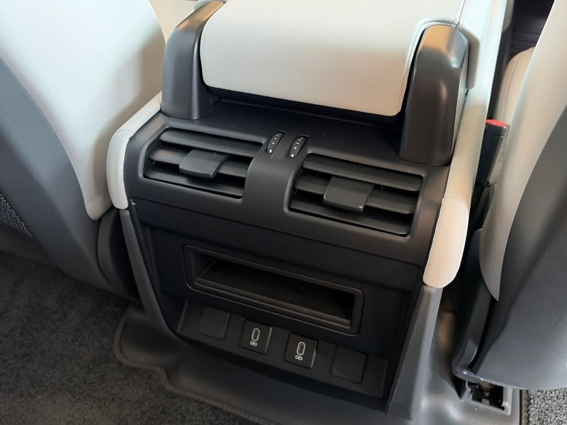 Used Land Rover Defender 2025 for sale - 77762955: Photo 18