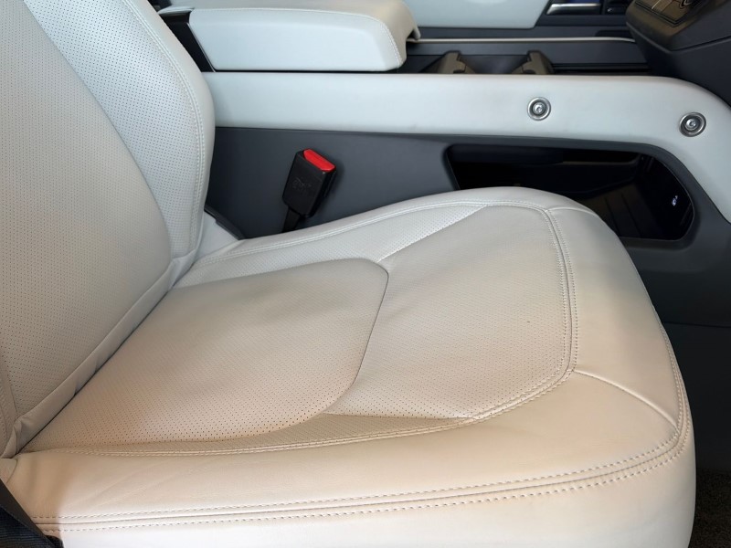 Used Land Rover Defender 2025 for sale - 77762955: Photo 26