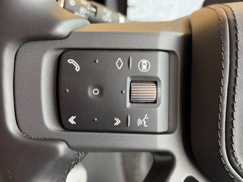 Used Land Rover Defender 2025 for sale - 77762955: Photo 29