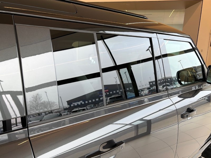 Used Land Rover Defender 2025 for sale - 77762955: Photo 54