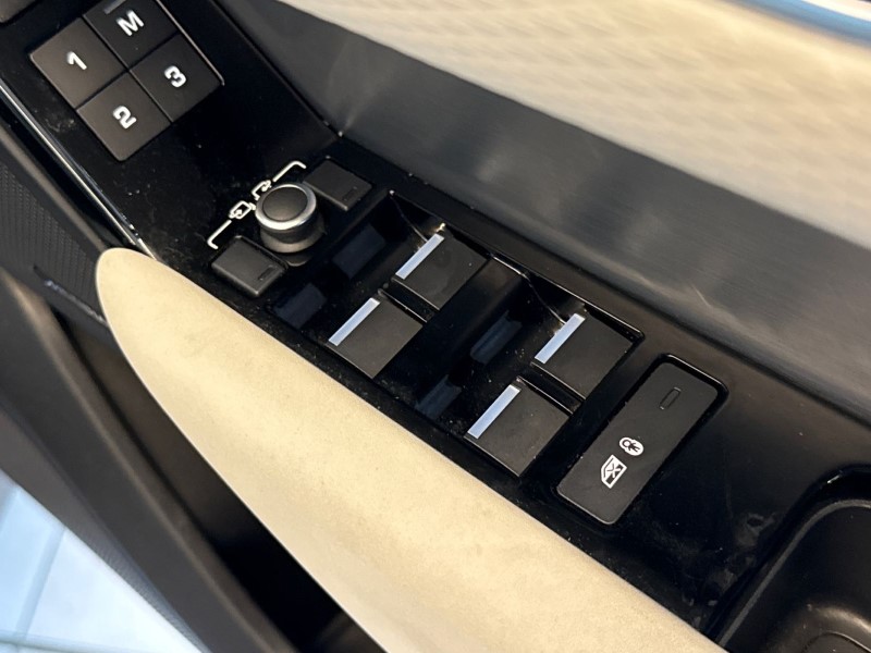 Used Land Rover Range Rover Velar 2022 for sale - 76982111: Photo 23