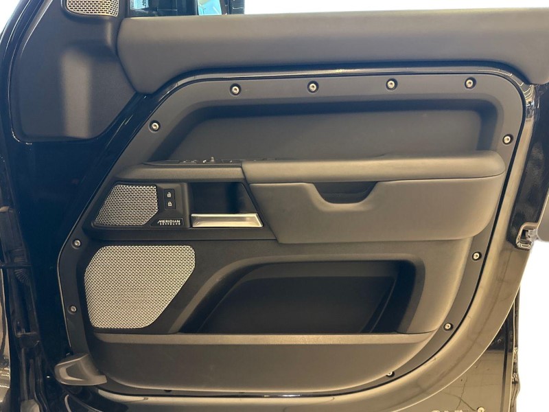 Used Land Rover Defender 2024 for sale - 77186425: Photo 22