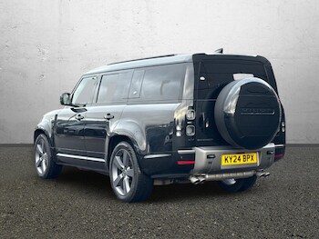 Used Land Rover Defender 2024 for sale - 77186425: Photo