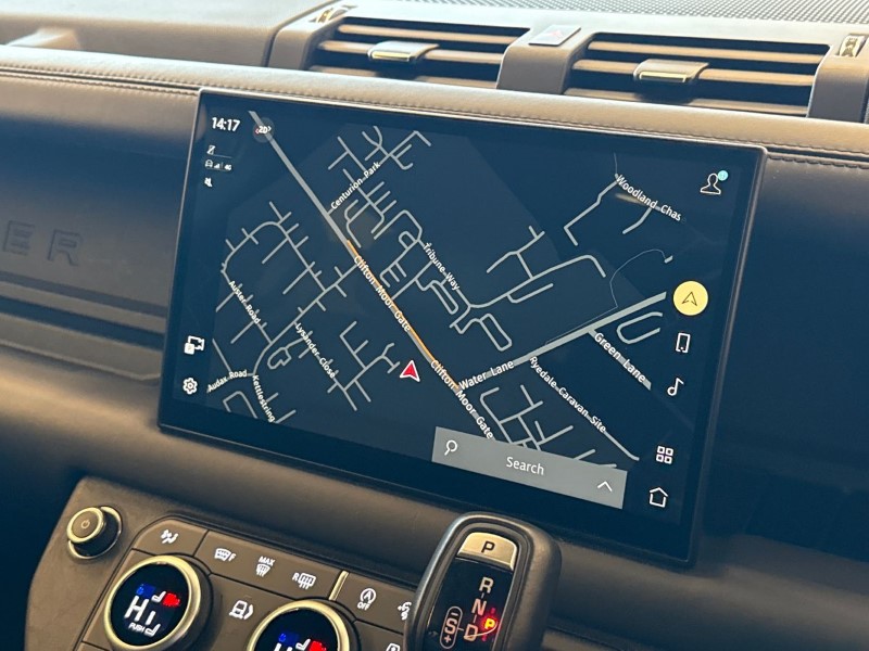 Used Land Rover Defender 2024 for sale - 77186425: Photo 31