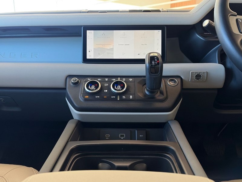 Used Land Rover Defender 2022 for sale - 78108877: Photo 15