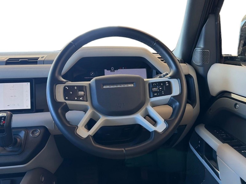 Used Land Rover Defender 2022 for sale - 78108877: Photo 16