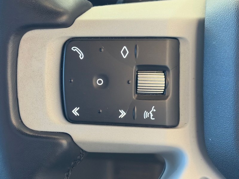 Used Land Rover Defender 2022 for sale - 78108877: Photo 29