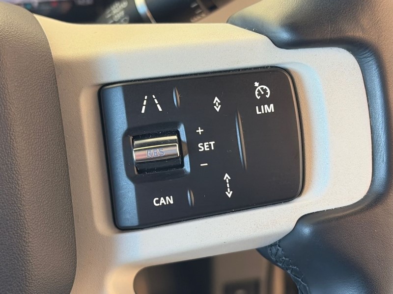 Used Land Rover Defender 2022 for sale - 78108877: Photo 30