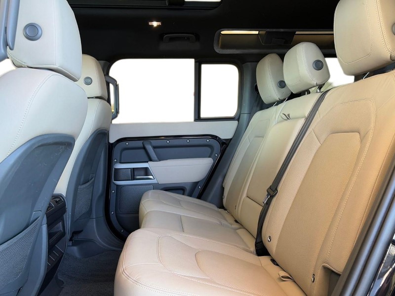 Used Land Rover Defender 2022 for sale - 78108877: Photo 5