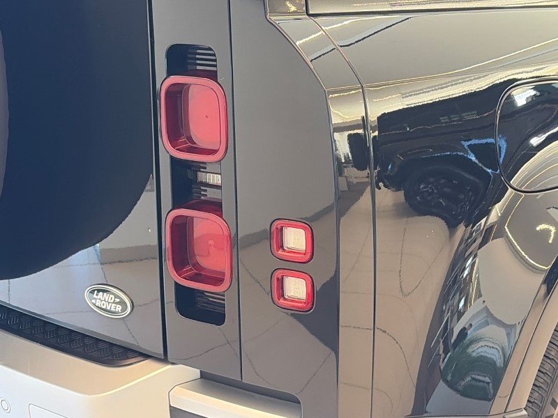 Used Land Rover Defender 2022 for sale - 78108877: Photo 51