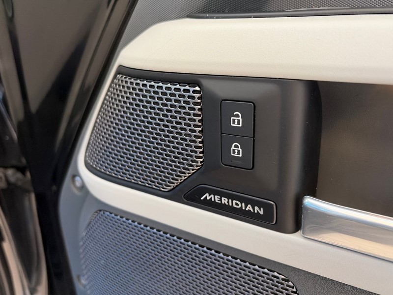 Used Land Rover Defender 2022 for sale - 78108877: Photo 56