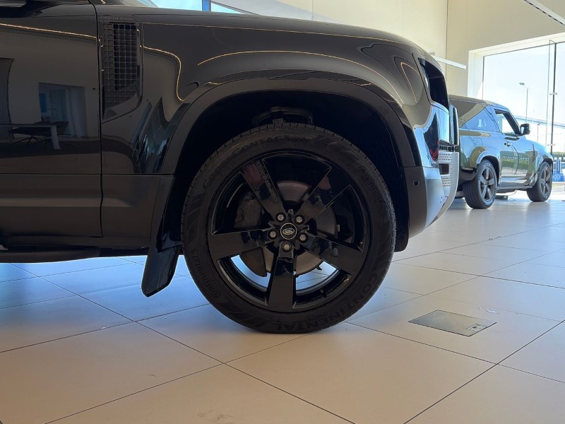 Used Land Rover Defender 2022 for sale - 78108877: Photo 9