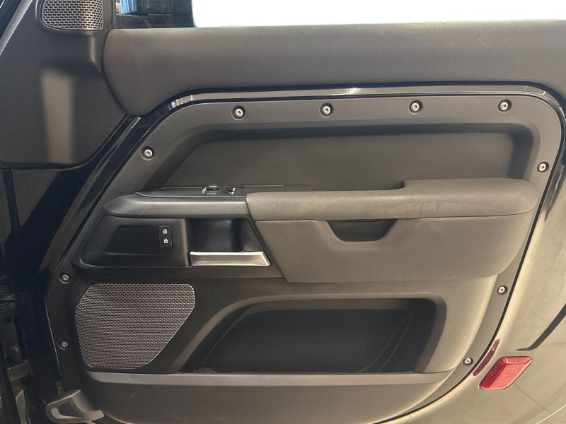 Used Land Rover Defender 2021 for sale - 77519380: Photo 21