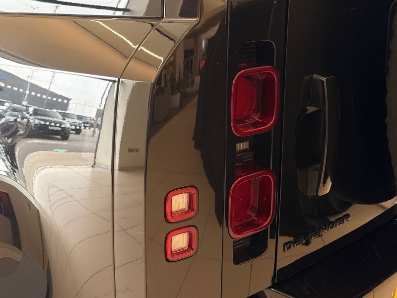 Used Land Rover Defender 2023 for sale - 78000466: Photo 19