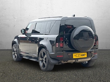 Used Land Rover Defender 2023 for sale - 78000466: Photo