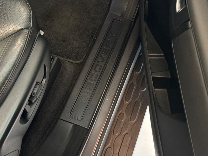 Used Land Rover Discovery 2020 for sale - 77762931: Photo 37