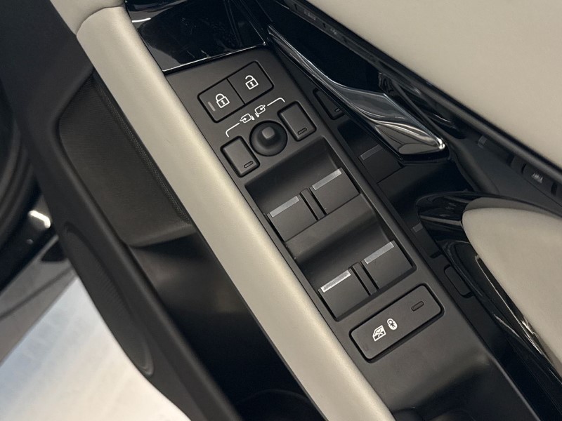 Used Land Rover Range Rover Evoque 2025 for sale - 76981005: Photo 23