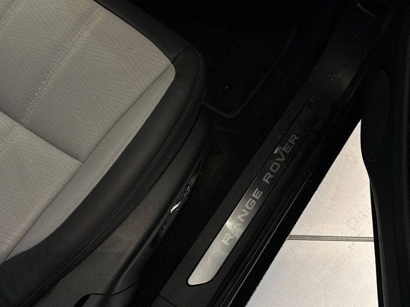 Used Land Rover Range Rover Evoque 2025 for sale - 76981005: Photo 39