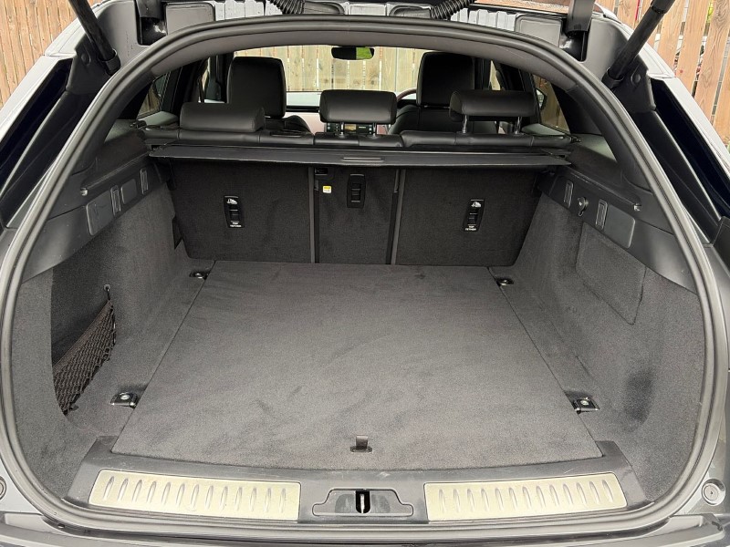 Used Land Rover Range Rover Velar 2024 for sale - 76981630: Photo 10