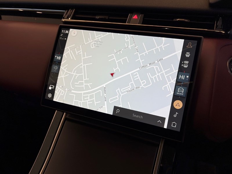 Used Land Rover Range Rover Velar 2024 for sale - 76981630: Photo 32