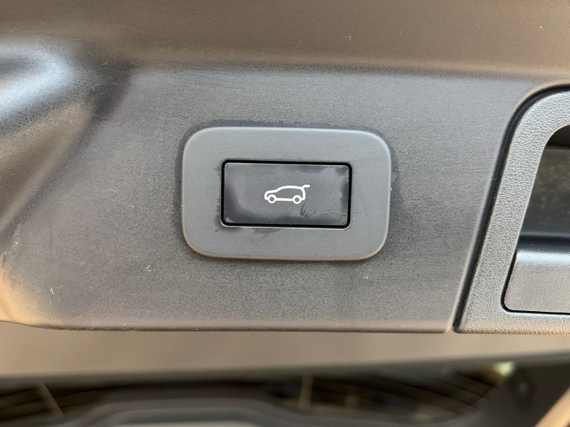 Used Land Rover Range Rover Velar 2024 for sale - 76981630: Photo 44