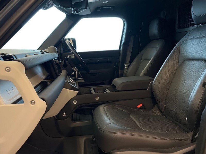 Used Land Rover Defender 2023 for sale - 78042270: Photo 3