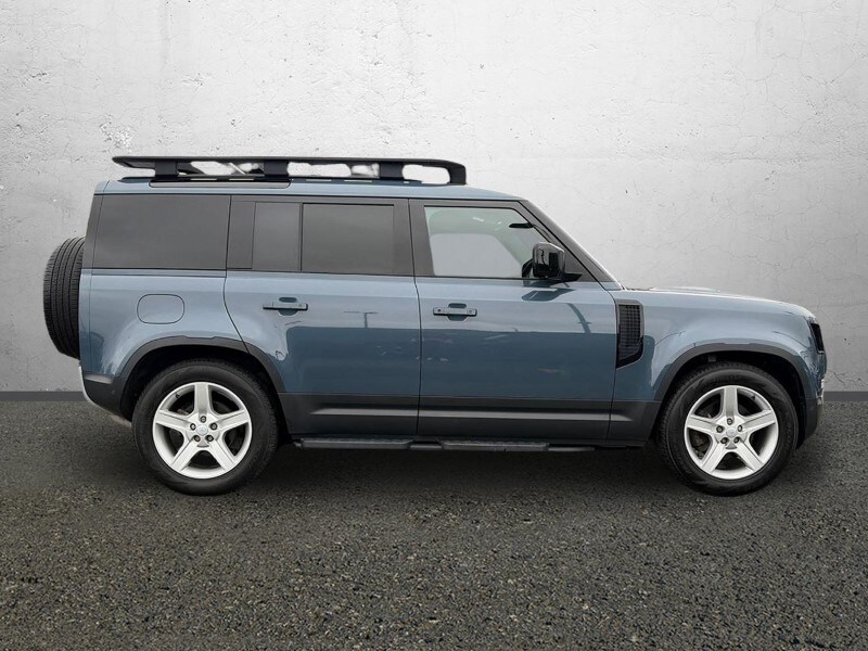 Used Land Rover Defender 2023 for sale - 78042270: Photo 5