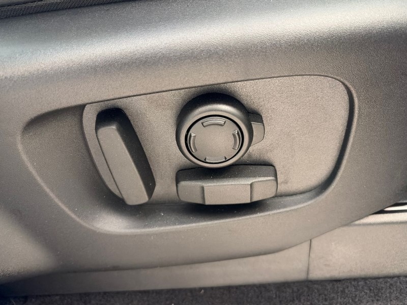 Used Land Rover Discovery 2026 for sale - 77718104: Photo 24