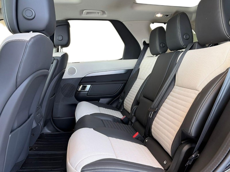 Used Land Rover Discovery 2026 for sale - 77718104: Photo 4