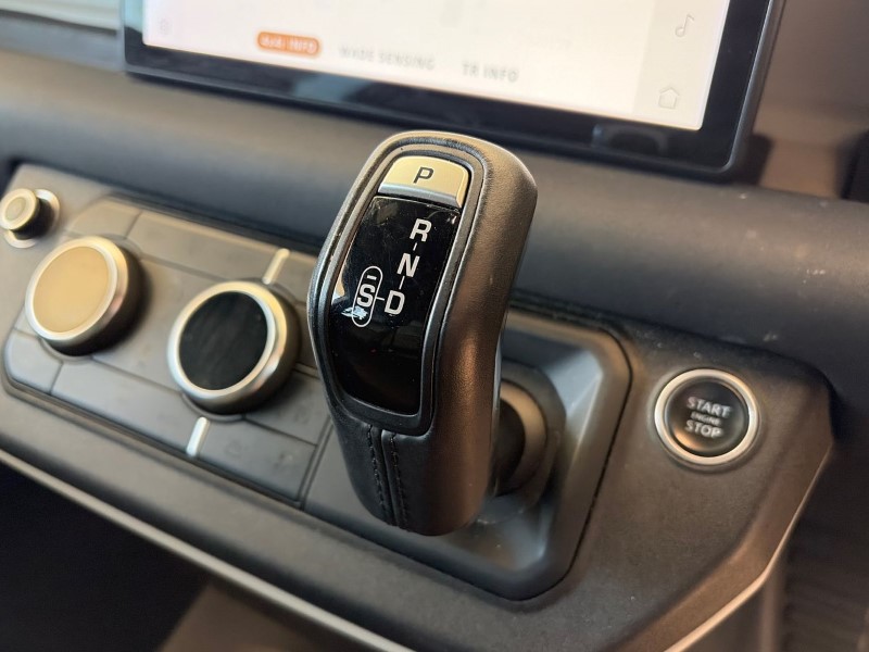 Used Land Rover Defender 2021 for sale - 77934552: Photo 13