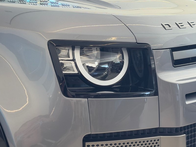 Used Land Rover Defender 2021 for sale - 77934552: Photo 17