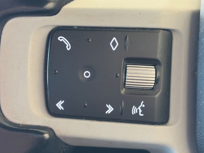 Used Land Rover Defender 2021 for sale - 77934552: Photo 25