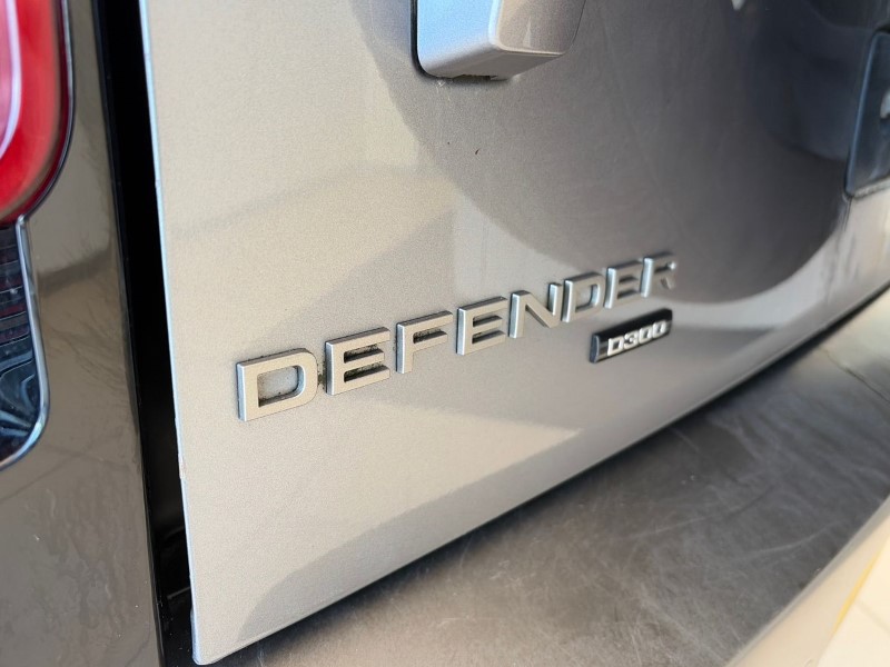 Used Land Rover Defender 2021 for sale - 77934552: Photo 44