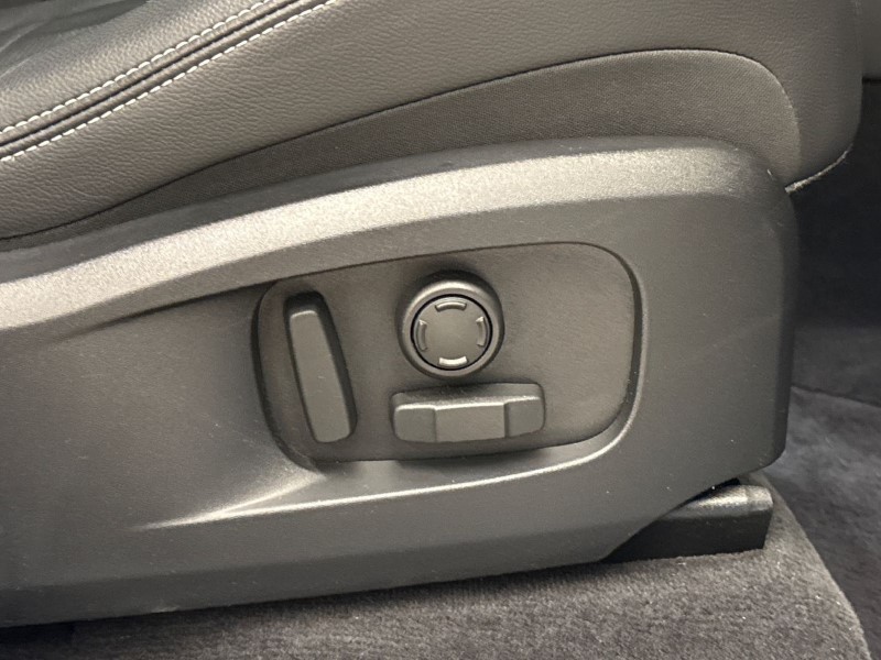 Used Jaguar F-Pace 2023 for sale - 77270945: Photo 24