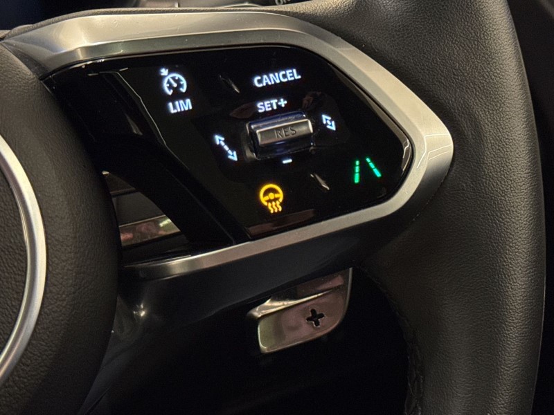 Used Jaguar F-Pace 2023 for sale - 77270945: Photo 27