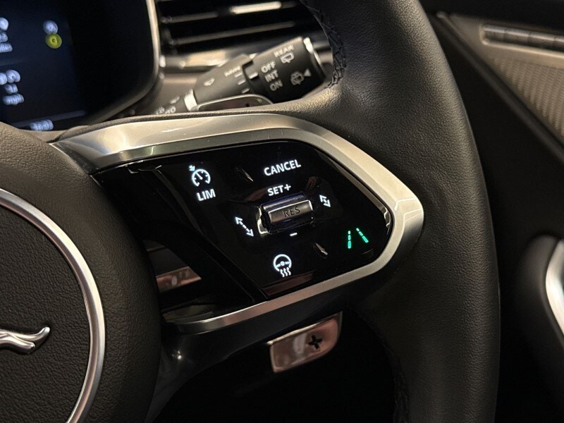 Used Jaguar F-Pace 2023 for sale - 77270945: Photo 29