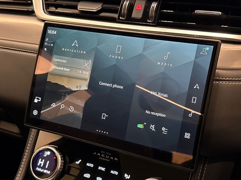 Used Jaguar F-Pace 2023 for sale - 77270945: Photo 30