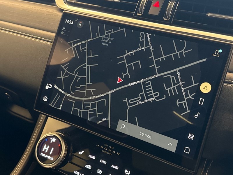 Used Jaguar F-Pace 2023 for sale - 77877734: Photo 11