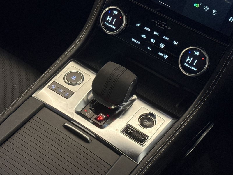 Used Jaguar F-Pace 2023 for sale - 77877734: Photo 13