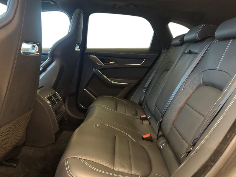 Used Jaguar F-Pace 2023 for sale - 77877734: Photo 4