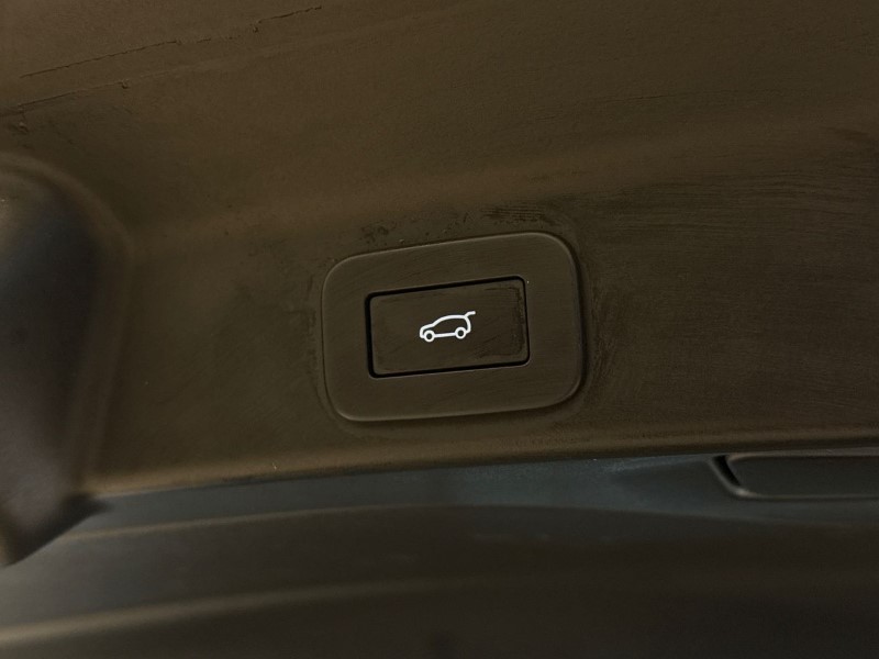 Used Jaguar F-Pace 2023 for sale - 77877734: Photo 40