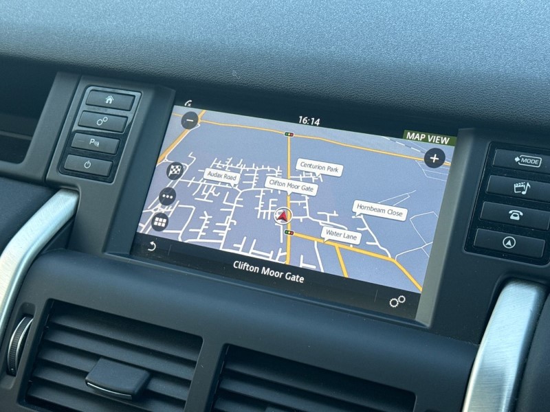 Used Land Rover Discovery Sport 2018 for sale - 77945575: Photo 11