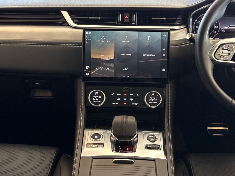 Used Jaguar F-Pace 2023 for sale - 77945574: Photo 14