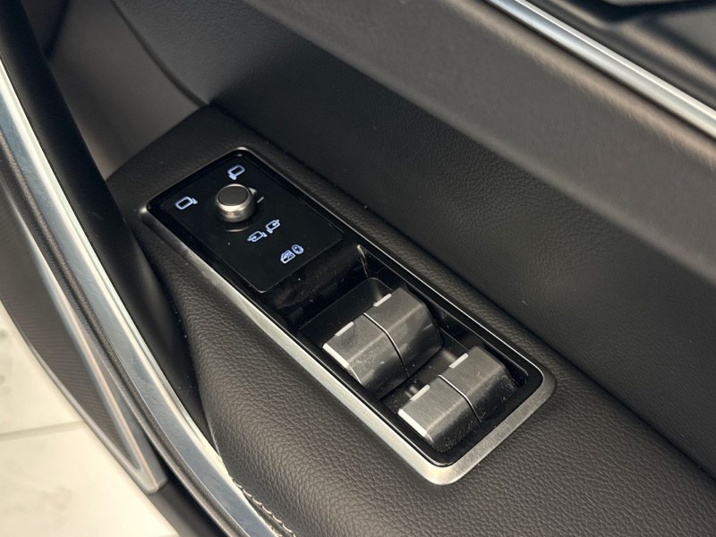 Used Jaguar F-Pace 2023 for sale - 77945574: Photo 23