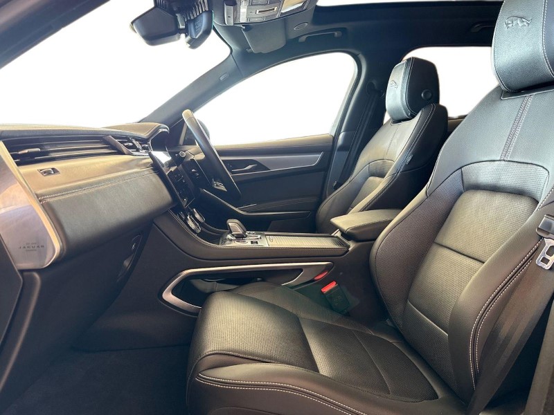 Used Jaguar F-Pace 2023 for sale - 77945574: Photo 3