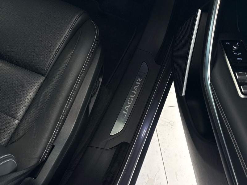 Used Jaguar F-Pace 2023 for sale - 77945574: Photo 38